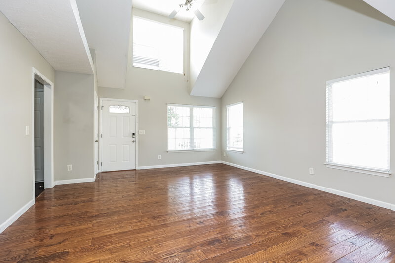 3,050/Mo, 5027 Hectare Ln La Vergne, TN 37086 Living Room View