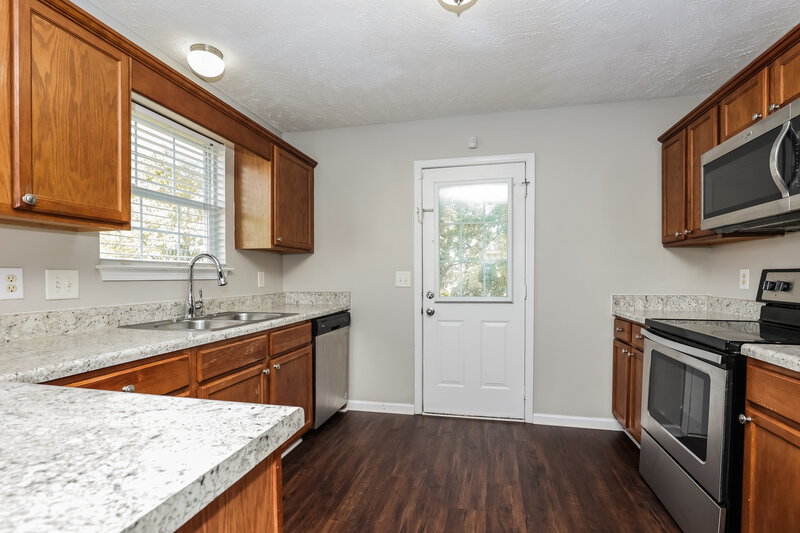 3,050/Mo, 5027 Hectare Ln La Vergne, TN 37086 Kitchen View