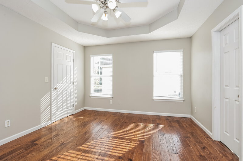 3,050/Mo, 5027 Hectare Ln La Vergne, TN 37086 Main Bedroom View 2