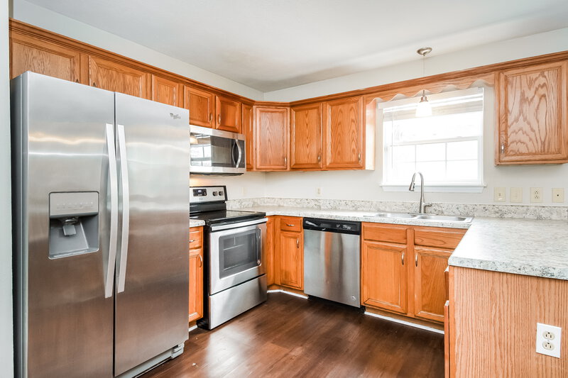 2,420/Mo, 515 Gammon Ln La Vergne, TN 37086 Kitchen View