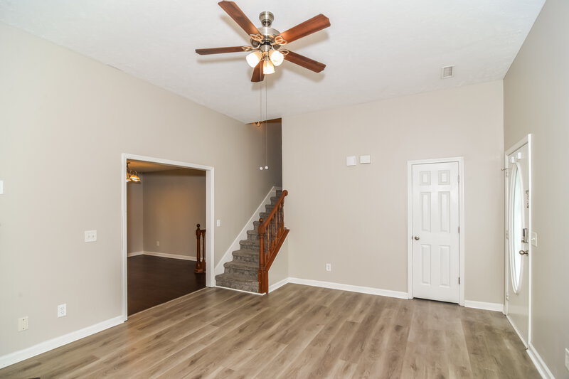 2,255/Mo, 1609 Soulshine Pl Antioch, TN 37013 Living Room View 2