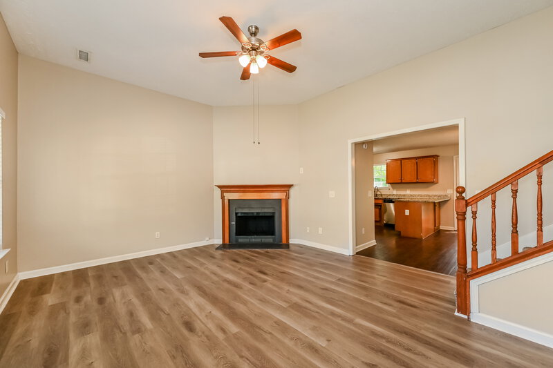 0/Mo, 1609 Soulshine Pl Antioch, TN 37013 Living Room View 3