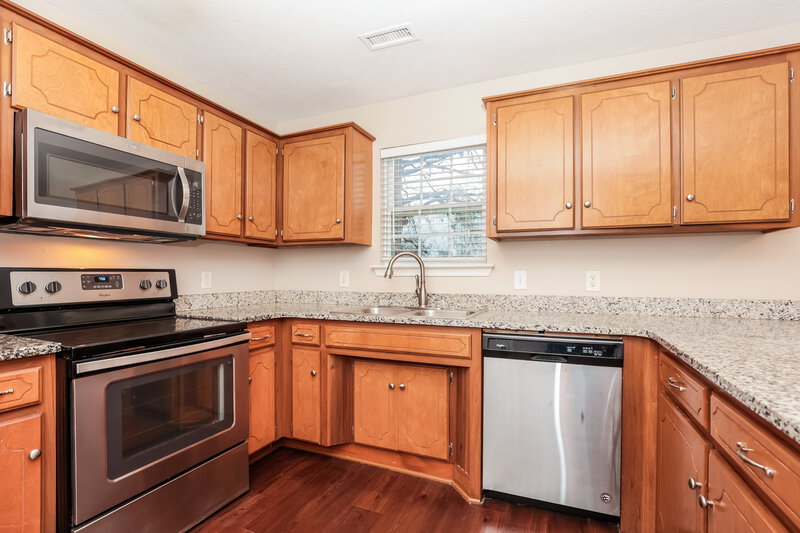 3,170/Mo, 1609 Soulshine Pl Antioch, TN 37013 Kitchen View 2