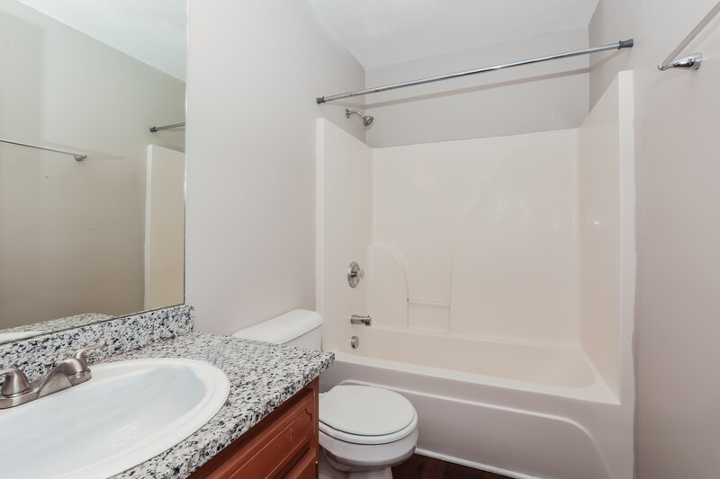 3,170/Mo, 1609 Soulshine Pl Antioch, TN 37013 Main Bathroom View