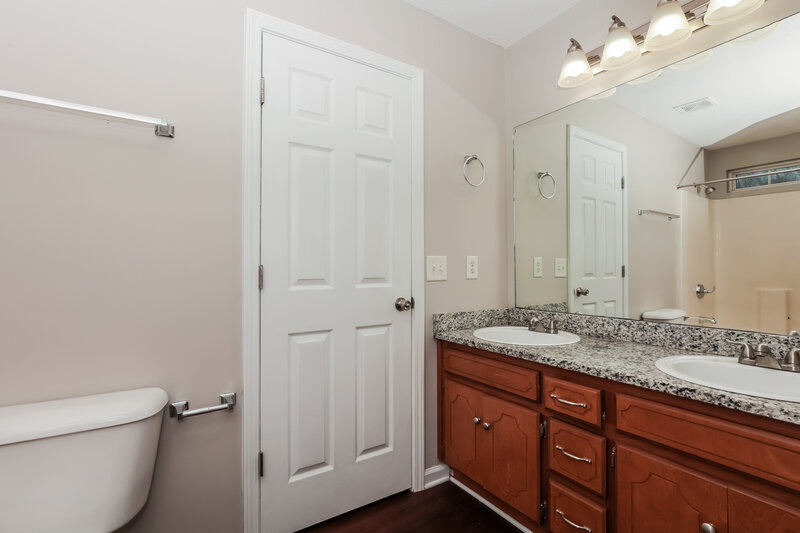 3,170/Mo, 1609 Soulshine Pl Antioch, TN 37013 Bathroom View