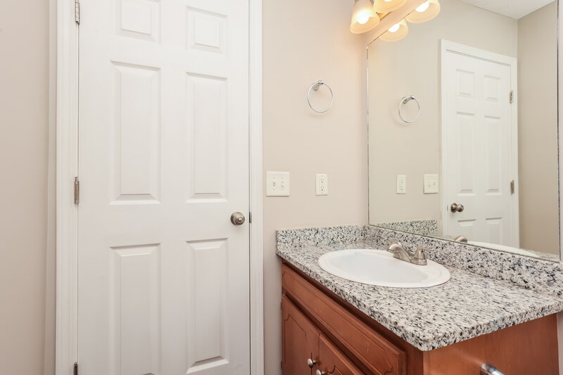 3,170/Mo, 1609 Soulshine Pl Antioch, TN 37013 Bathroom View 2