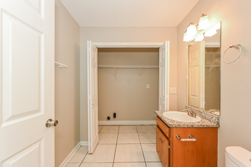 0/Mo, 1609 Soulshine Pl Antioch, TN 37013 Laundry Room View