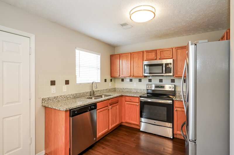 1,750/Mo, 2109 Carlton Ln Thompsons Station, TN 37179 Kitchen View 2
