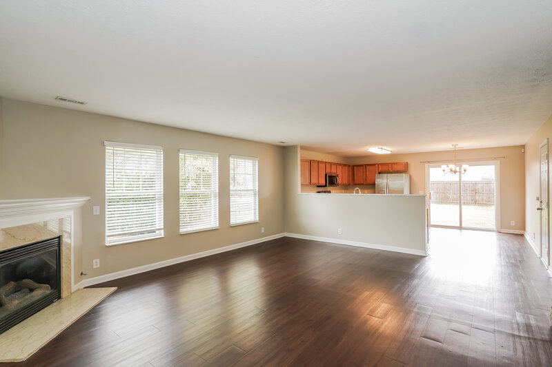 1,925/Mo, 171 Sophie Dr Antioch, TN 37013 Living Room View 2