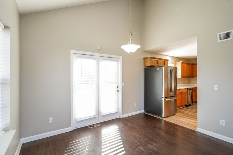 2,110/Mo, 205 Lake Forest Dr La Vergne, TN 37086 Dining Room View