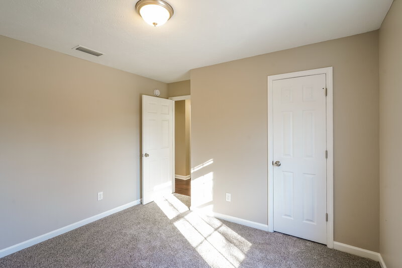 2,110/Mo, 205 Lake Forest Dr La Vergne, TN 37086 Bedroom View 3