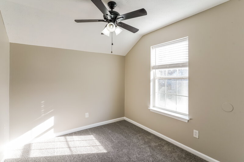 2,110/Mo, 205 Lake Forest Dr La Vergne, TN 37086 Bedroom View 4