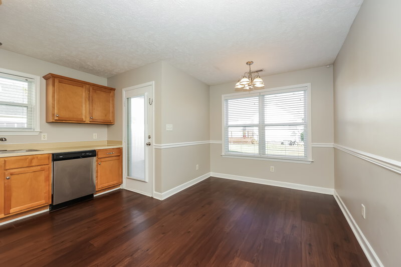 1,735/Mo, 1516 Beaconcrest Cir Murfreesboro, TN 37128 Dining Room View