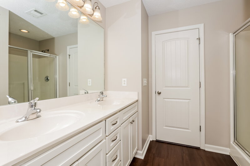 2,100/Mo, 3415 Fruition Ct Murfreesboro, TN 37128 Main Bathroom View