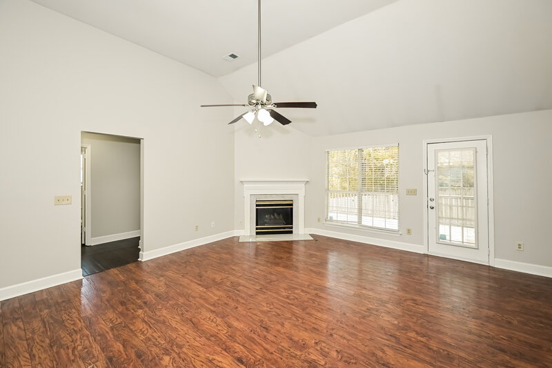 2,510/Mo, 1009 Nighthawk Ln Mt Juliet, TN 37122 Living Room View