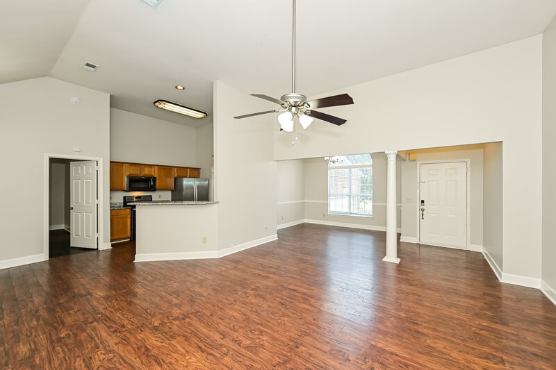 2,510/Mo, 1009 Nighthawk Ln Mt Juliet, TN 37122 Living Room View 2