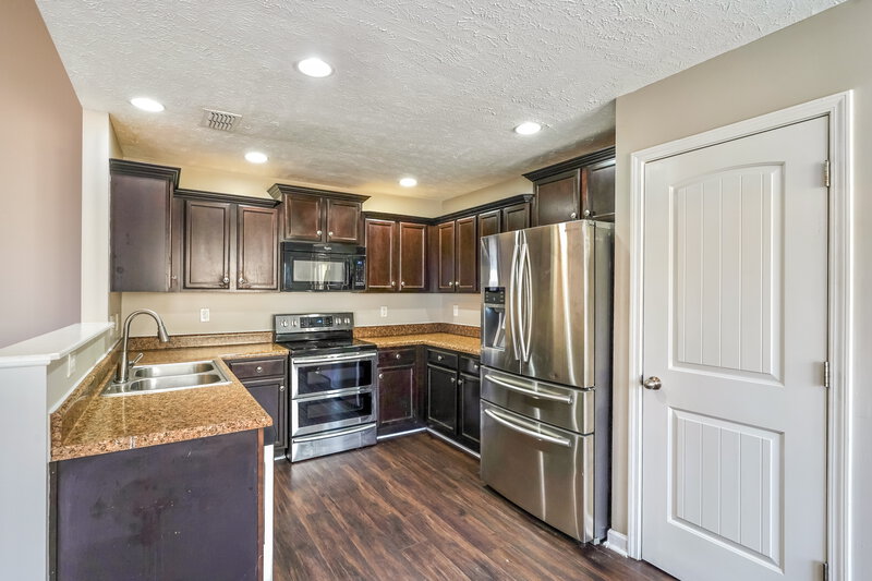 2,455/Mo, 1713 Porchrest Way Antioch, TN 37013 Kitchen View