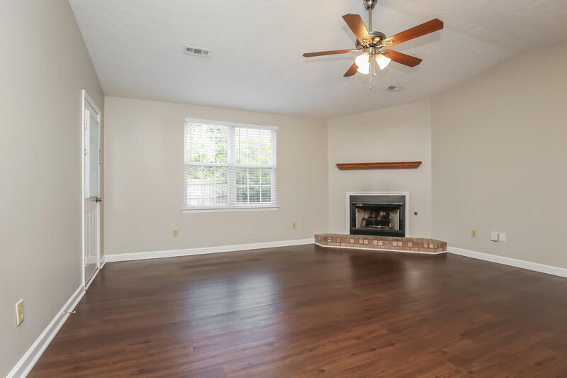 2,205/Mo, 100 Bradford Cir Hendersonville, TN 37075 Living Room View
