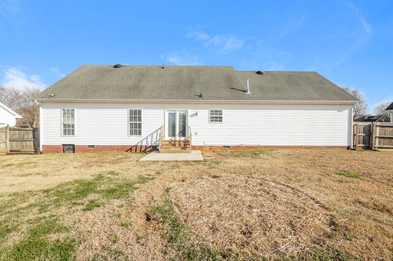 2,260/Mo, 3323 Meadowhill Dr Murfreesboro, TN 37130 Rear View