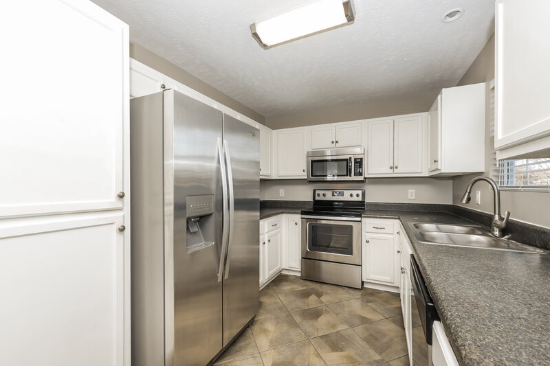 2,115/Mo, 4816 Ark Ln Murfreesboro, TN 37128 Kitchen View