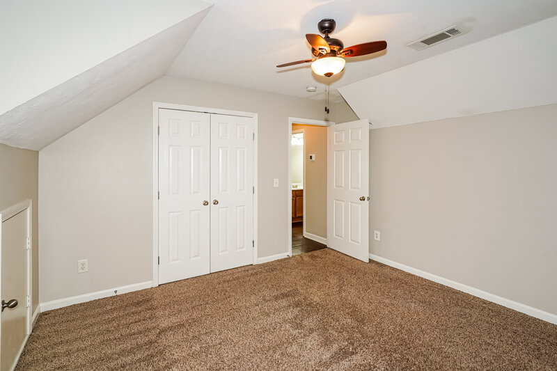 2,110/Mo, 725 Holland Ridge Dr La Vergne, TN 37086 Bedroom View 2