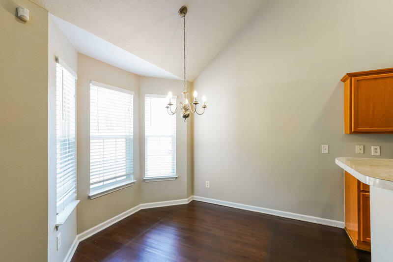 2,095/Mo, 110 Lyndhurst Dr La Vergne, TN 37086 Dining Room View