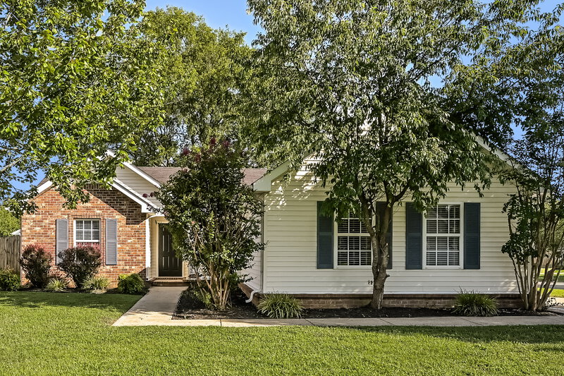 2,035/Mo, 1147 Melvin Dr Murfreesboro, TN 37128 External View
