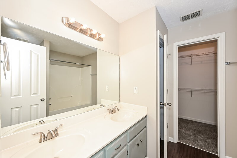 2,035/Mo, 1147 Melvin Dr Murfreesboro, TN 37128 Main Bathroom View