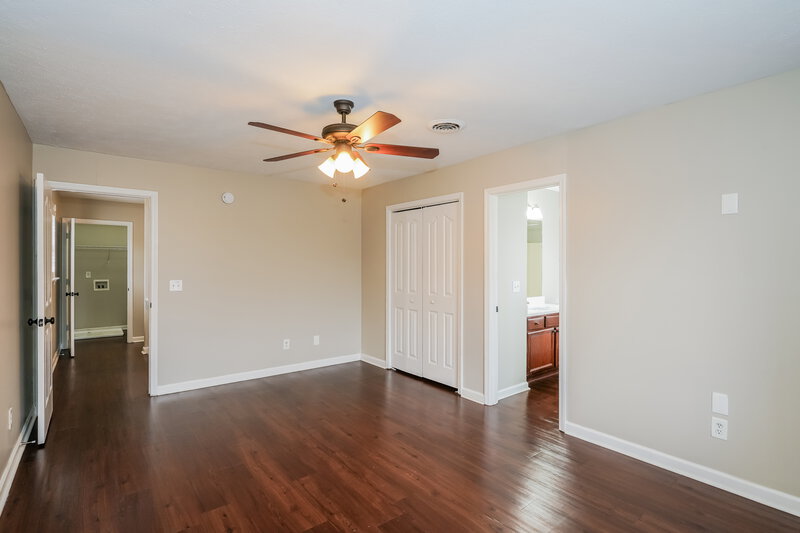 1,750/Mo, 274 Bill Stewart Blvd La Vergne, TN 37086 Main Bedroom View