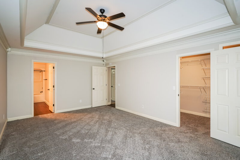 2,240/Mo, 104 Luna Ln Hendersonville, TN 37075 Main Bedroom View