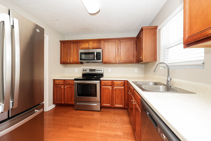 2,435/Mo, 3410 Juneberry Way Murfreesboro, TN 37128 Kitchen View