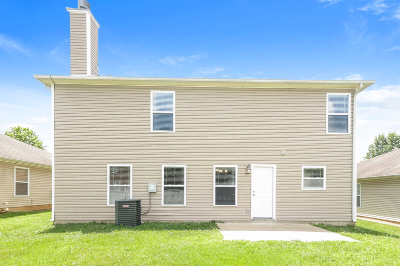 2,435/Mo, 3410 Juneberry Way Murfreesboro, TN 37128 Rear View