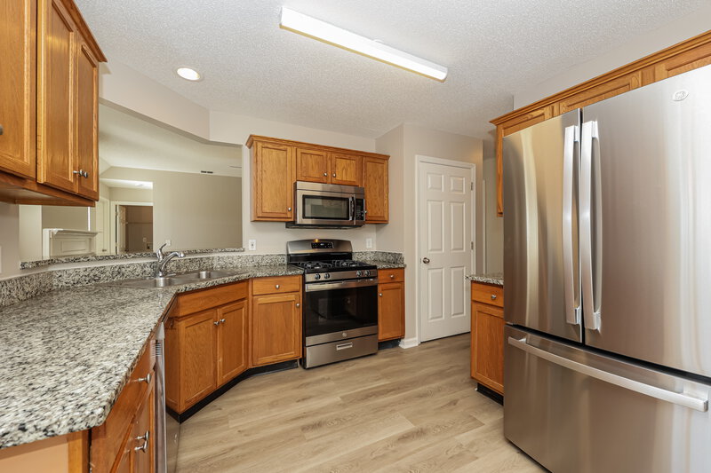 1,930/Mo, 5356 Sunnyvale Dr Antioch, TN 37013 Kitchen View 2