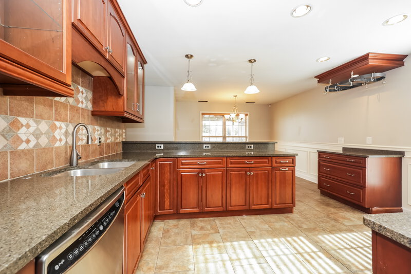 2,440/Mo, 4021 Wisdom Way Smyrna, TN 37167 Kitchen View