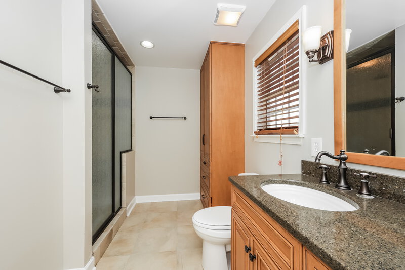 2,440/Mo, 4021 Wisdom Way Smyrna, TN 37167 Main Bathroom View