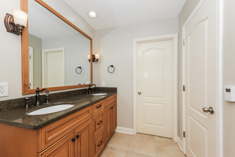 2,440/Mo, 4021 Wisdom Way Smyrna, TN 37167 Main Bathroom View 2