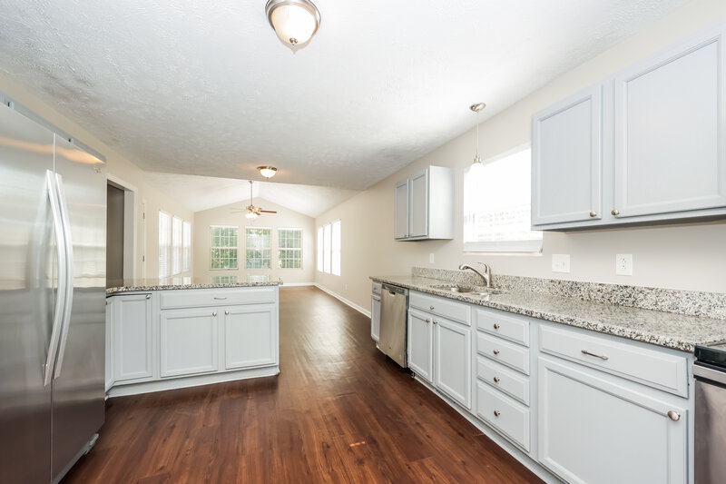 2,655/Mo, 2305 Leighton Way Spring Hill, TN 37174 Kitchen View