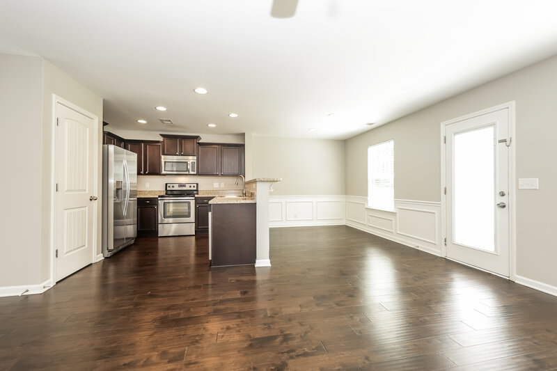 2,085/Mo, 2627 Salem Glen Crossing Murfreesboro, TN 37128 Living Room View 2