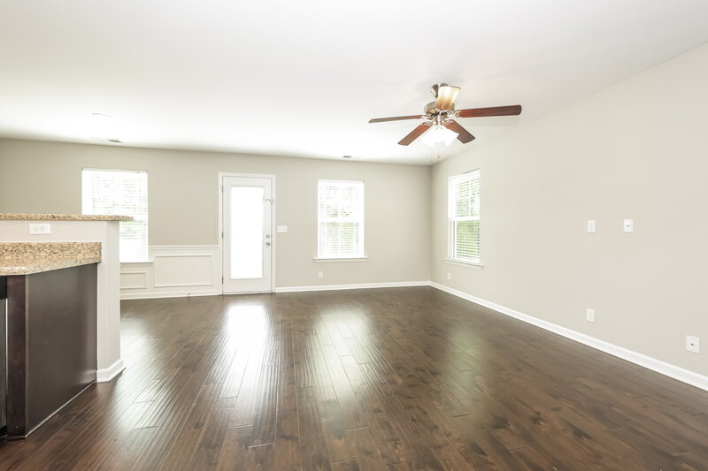 2,085/Mo, 2627 Salem Glen Crossing Murfreesboro, TN 37128 Living Room View 3