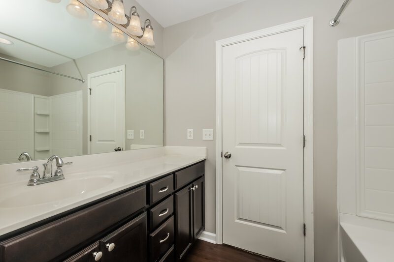 2,085/Mo, 2627 Salem Glen Crossing Murfreesboro, TN 37128 Bathroom View 2