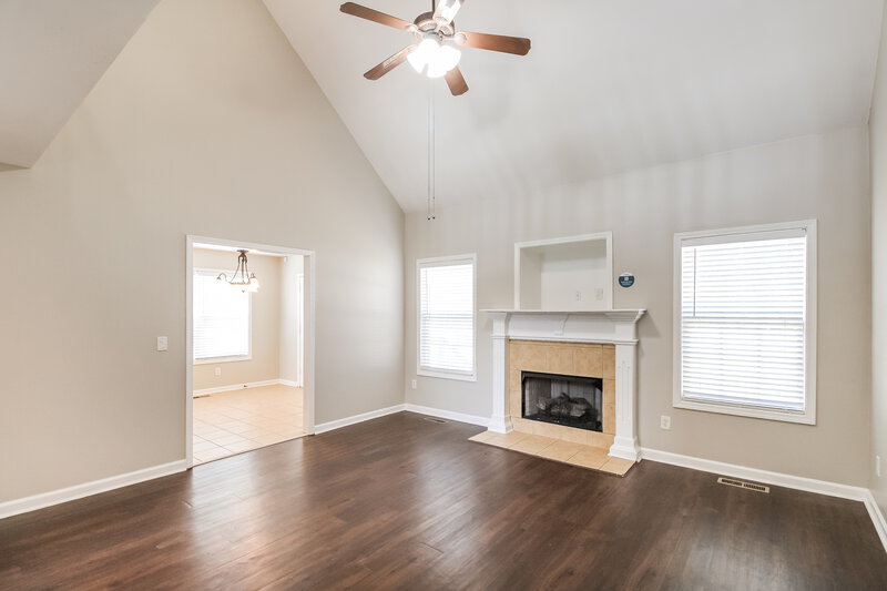 3,430/Mo, 3418 Leslie Ln Murfreesboro, TN 37128 Living Room View