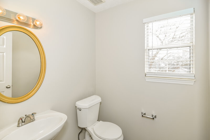 2,030/Mo, 5132 Pebble Creek Dr Antioch, TN 37013 Bathroom View 2