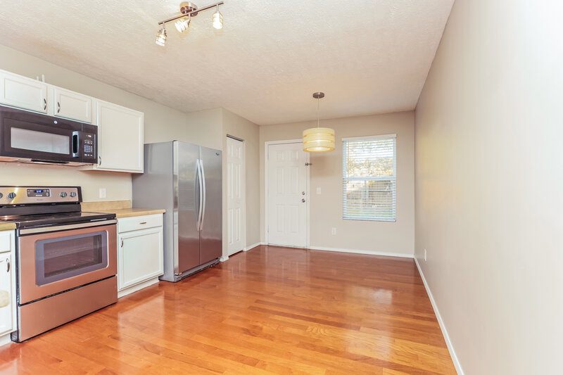 2,125/Mo, 5221 Sunsail Dr Antioch, TN 37013 Dining Room View