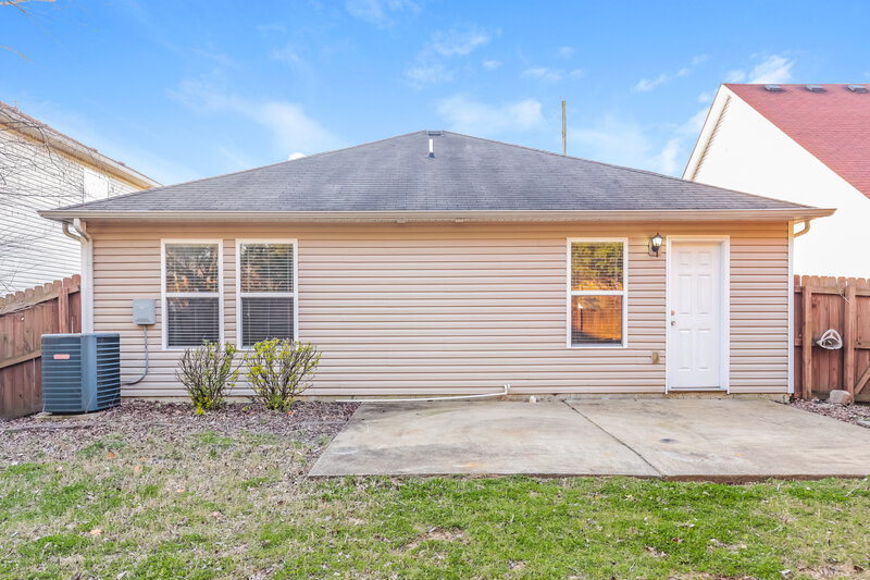 2,125/Mo, 5221 Sunsail Dr Antioch, TN 37013 Rear View