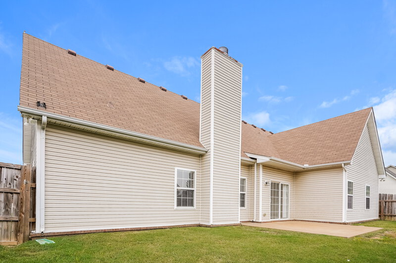 1,995/Mo, 3334 Hamberton Cir Murfreesboro, TN 37128 Rear View