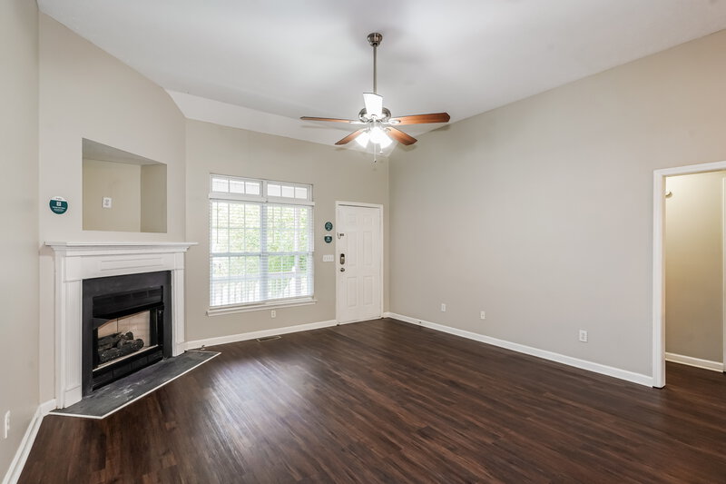 2,660/Mo, 604 Parrish Woods Mt Juliet, TN 37122 Living Room View