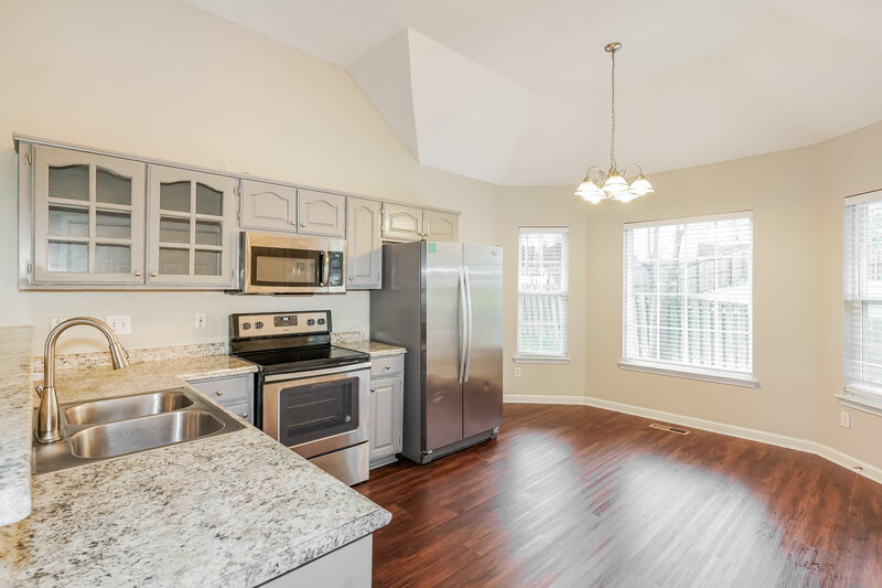 2,660/Mo, 604 Parrish Woods Mt Juliet, TN 37122 Kitchen View