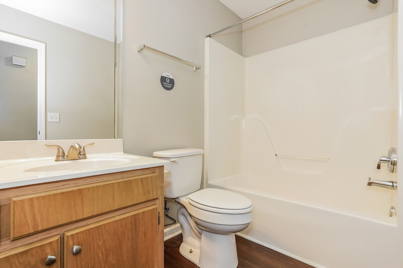 2,660/Mo, 604 Parrish Woods Mt Juliet, TN 37122 Bathroom View