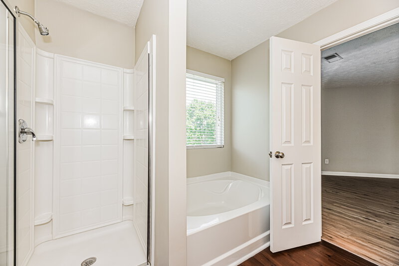 2,445/Mo, 5012 Millpond Ct Mt Juliet, TN 37122 Main Bathroom View