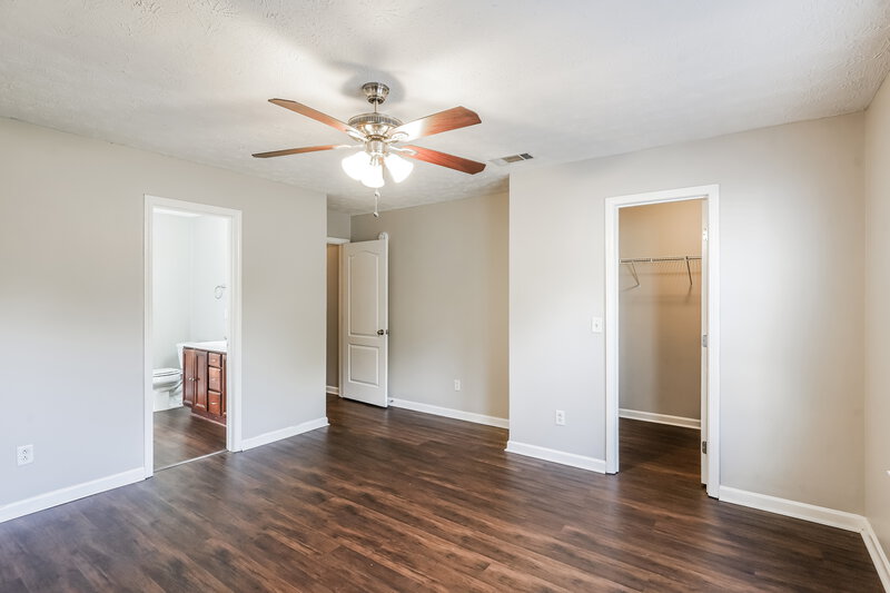 2,405/Mo, 2809 Windcrest Trl Antioch, TN 37013 Main Bedroom View